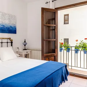 Entre Dos Aguas Homestay Granada